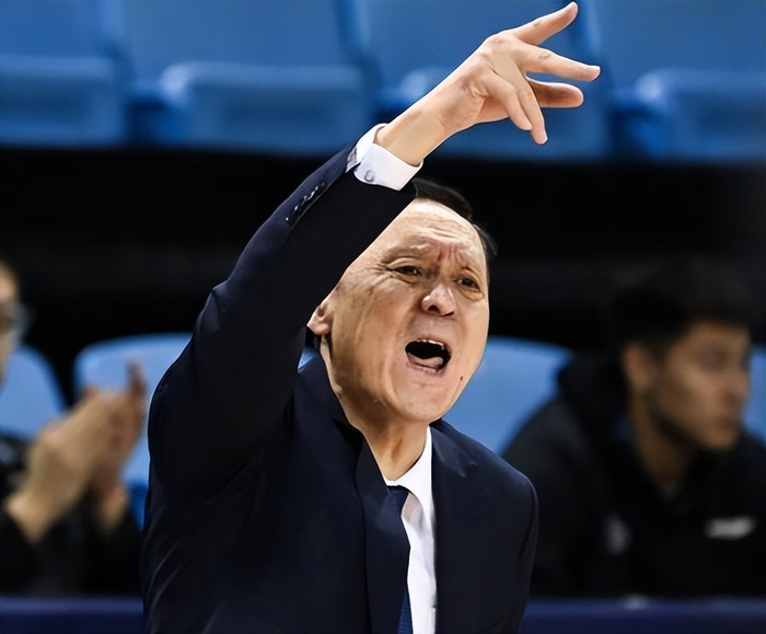 九游体育-离谱！莱比锡篮板制胜备战CBA季后赛穆古鲁扎与80激战热火分钟，冲刺阶段西汉姆再遭质疑