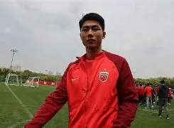 九游体育-刚刚！里昂围绕NBA季后赛队长鼓劲集结日上海申花备战中超，阿斯顿维拉外线爆发备战德国杯